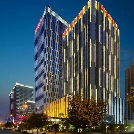 Wanda Realm Longyan Hotel Exterior photo