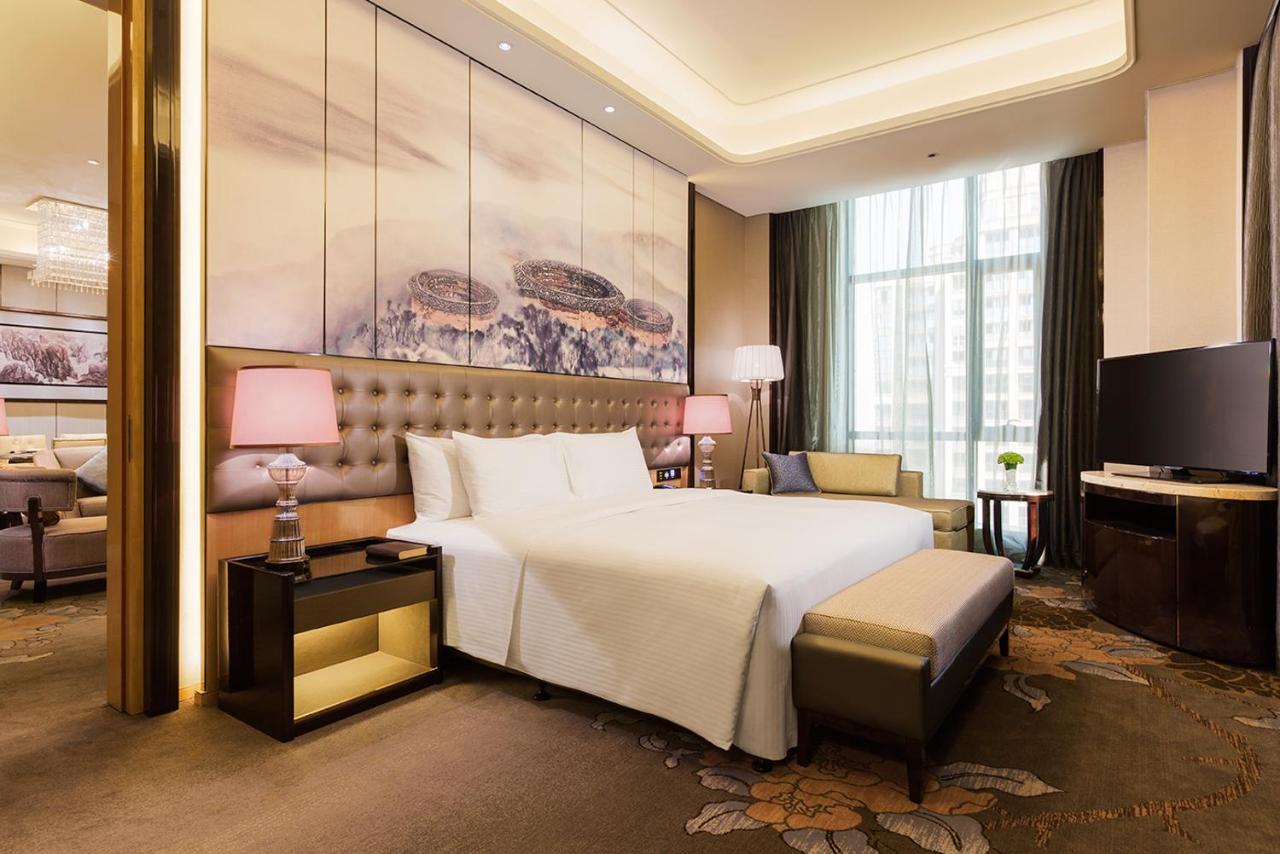 Wanda Realm Longyan Hotel Exterior photo